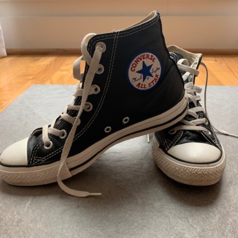 Chuck Taylor All Star Leather High Top Converse